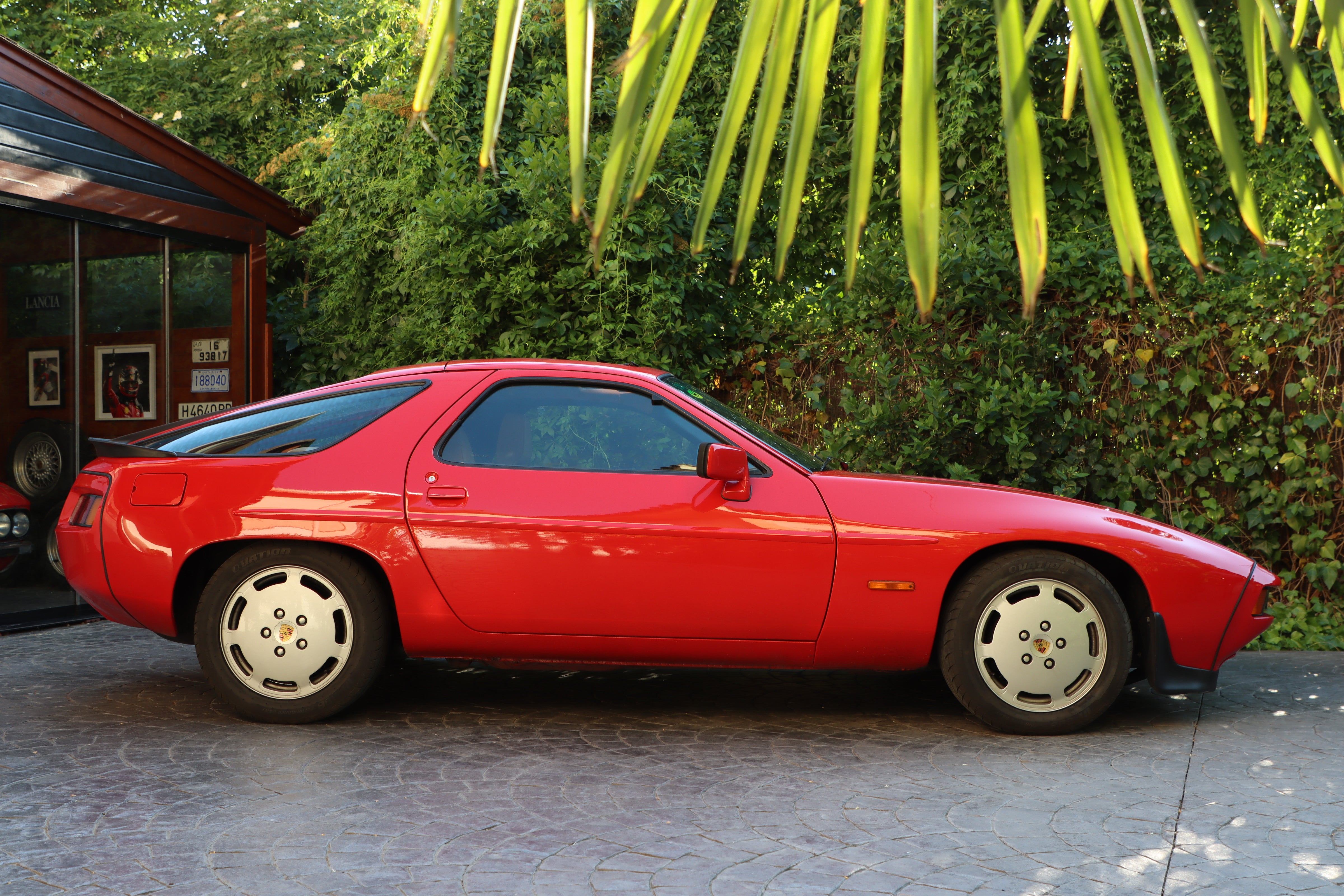 PORSCHE 928 S 4.7 1983